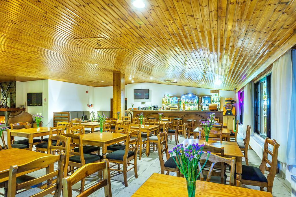 Troodos Hotel & Spa Exteriör bild