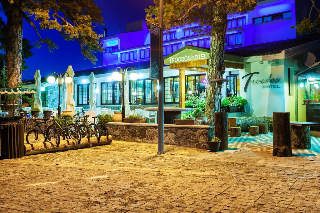 Troodos Hotel & Spa Exteriör bild