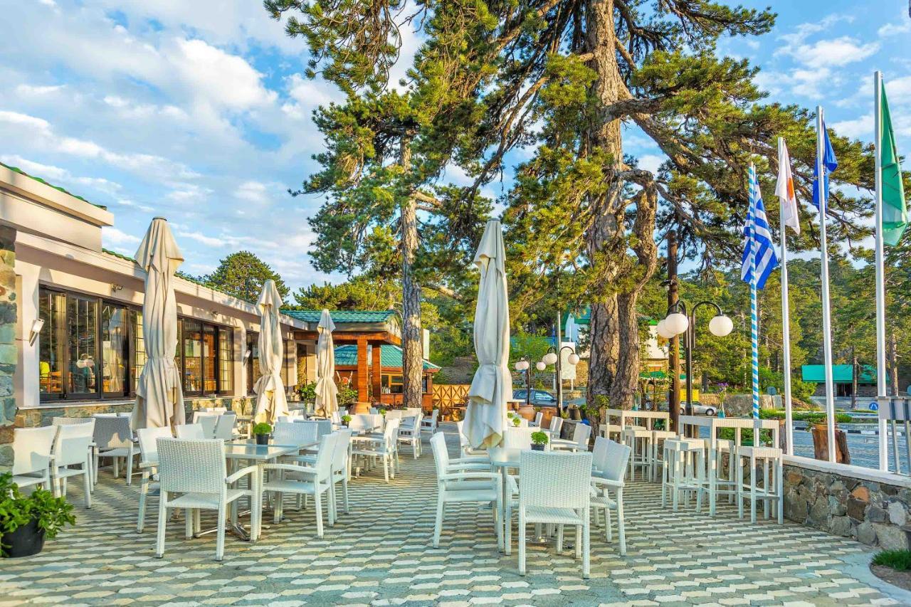 Troodos Hotel & Spa Exteriör bild